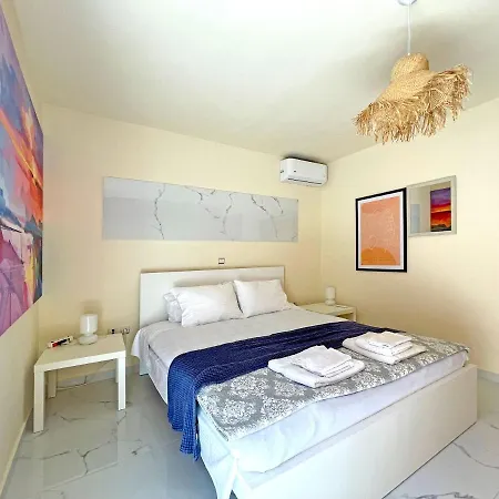 New Luxurious - 1 Minute From Elli Apartman *