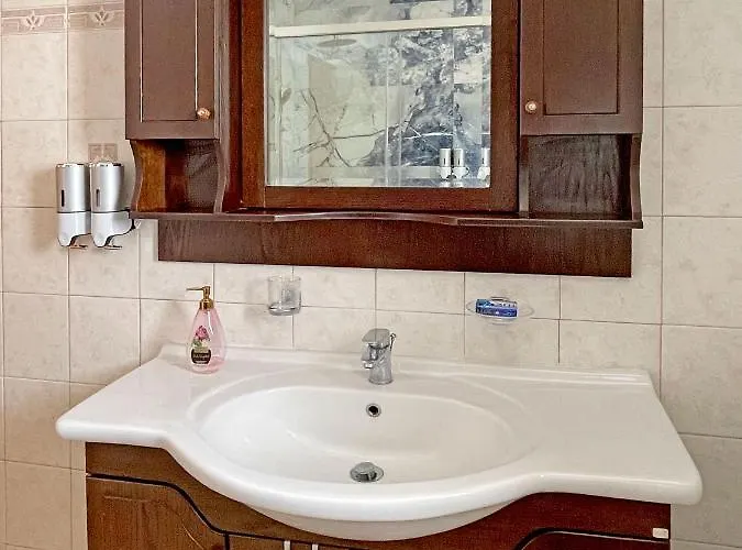 New Luxurious - 1 Minute From Elli * Родос