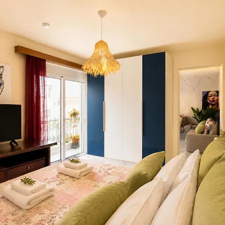 New Luxurious - 1 Minute From Elli 아파트 Rhodes City