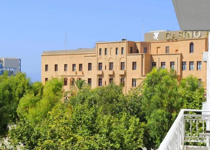 New Luxurious - 1 Minute From Elli Appartement *