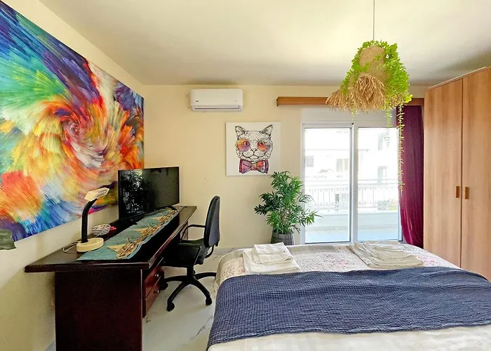 New Luxurious - 1 Minute From Elli *